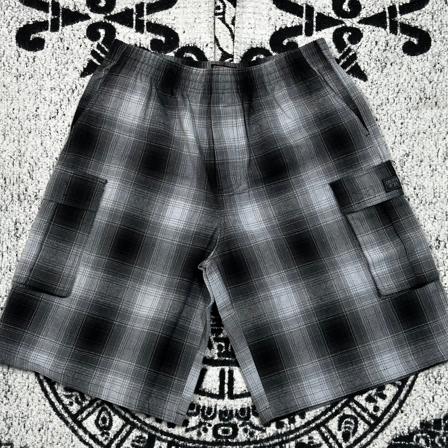 FB COUNTY SHORT CARGO “CHECKER”