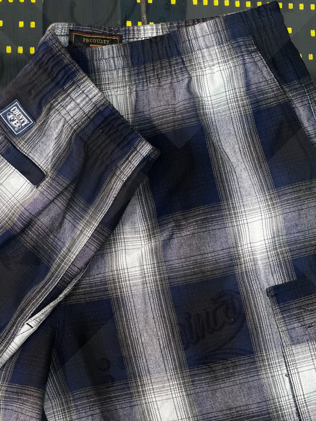 FB COUNTY SHORT CARGO “CHECKER”