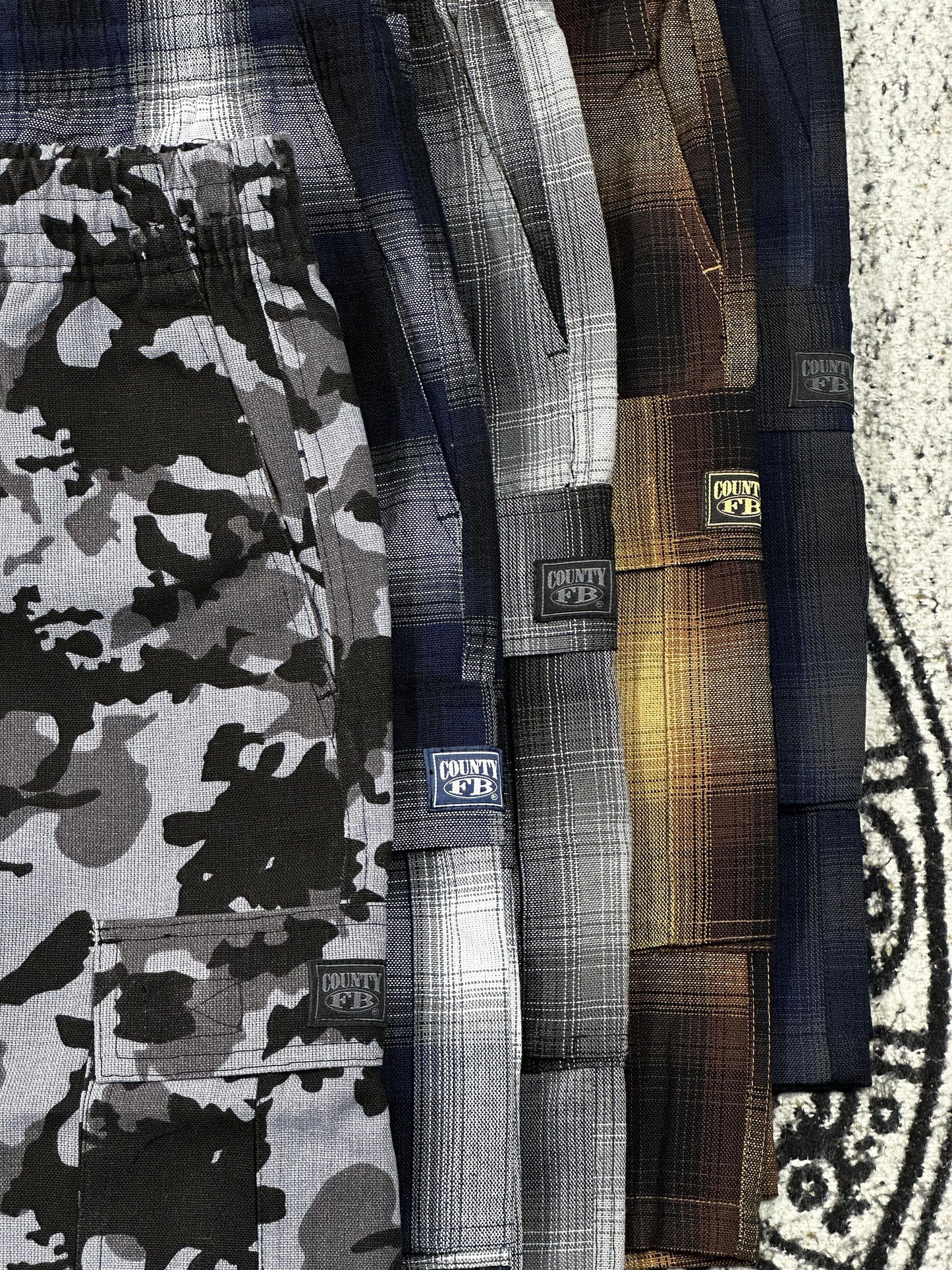 FB COUNTY SHORT CARGO “CHECKER”