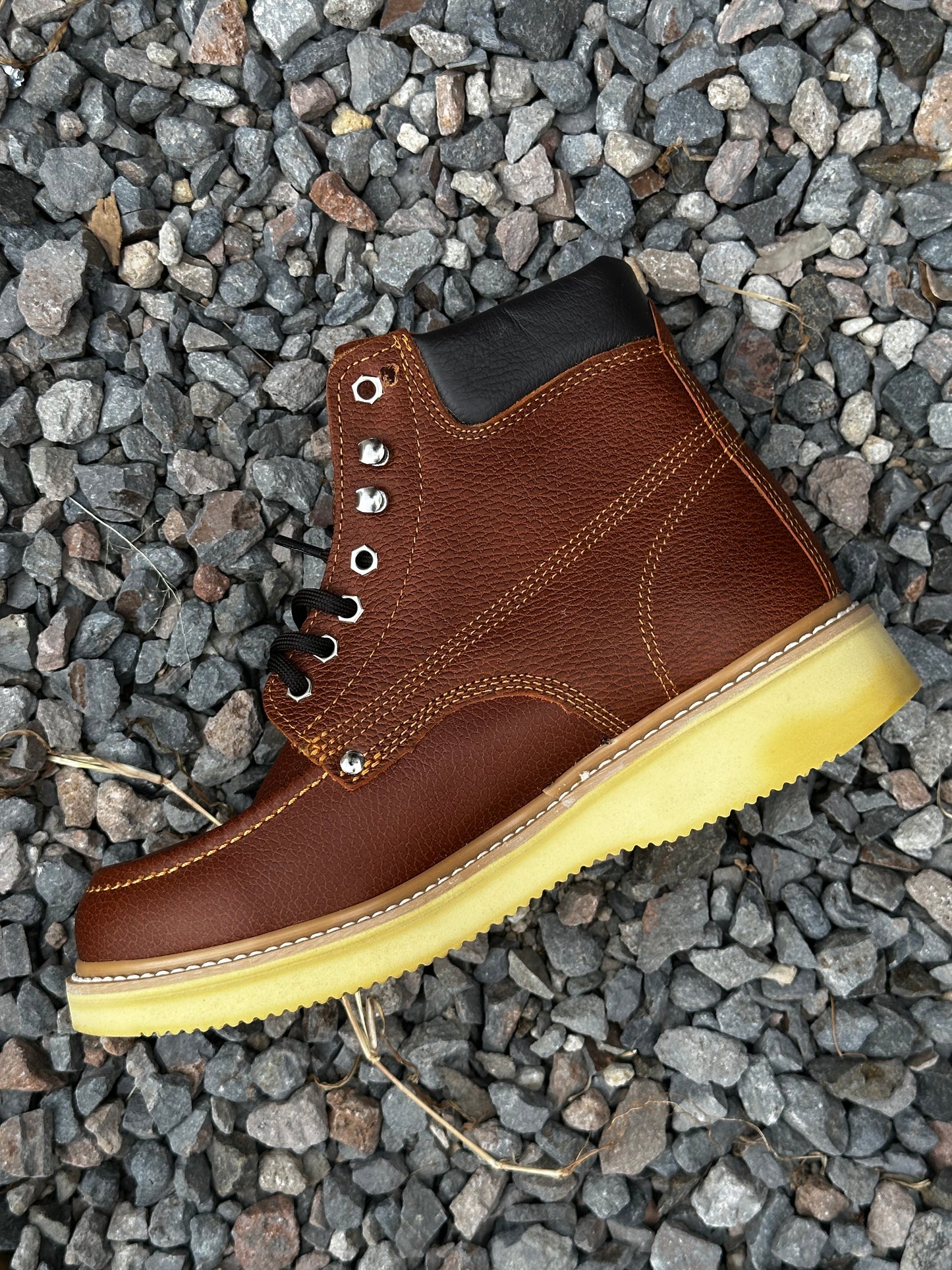 BOTA 213 ESTABLO
