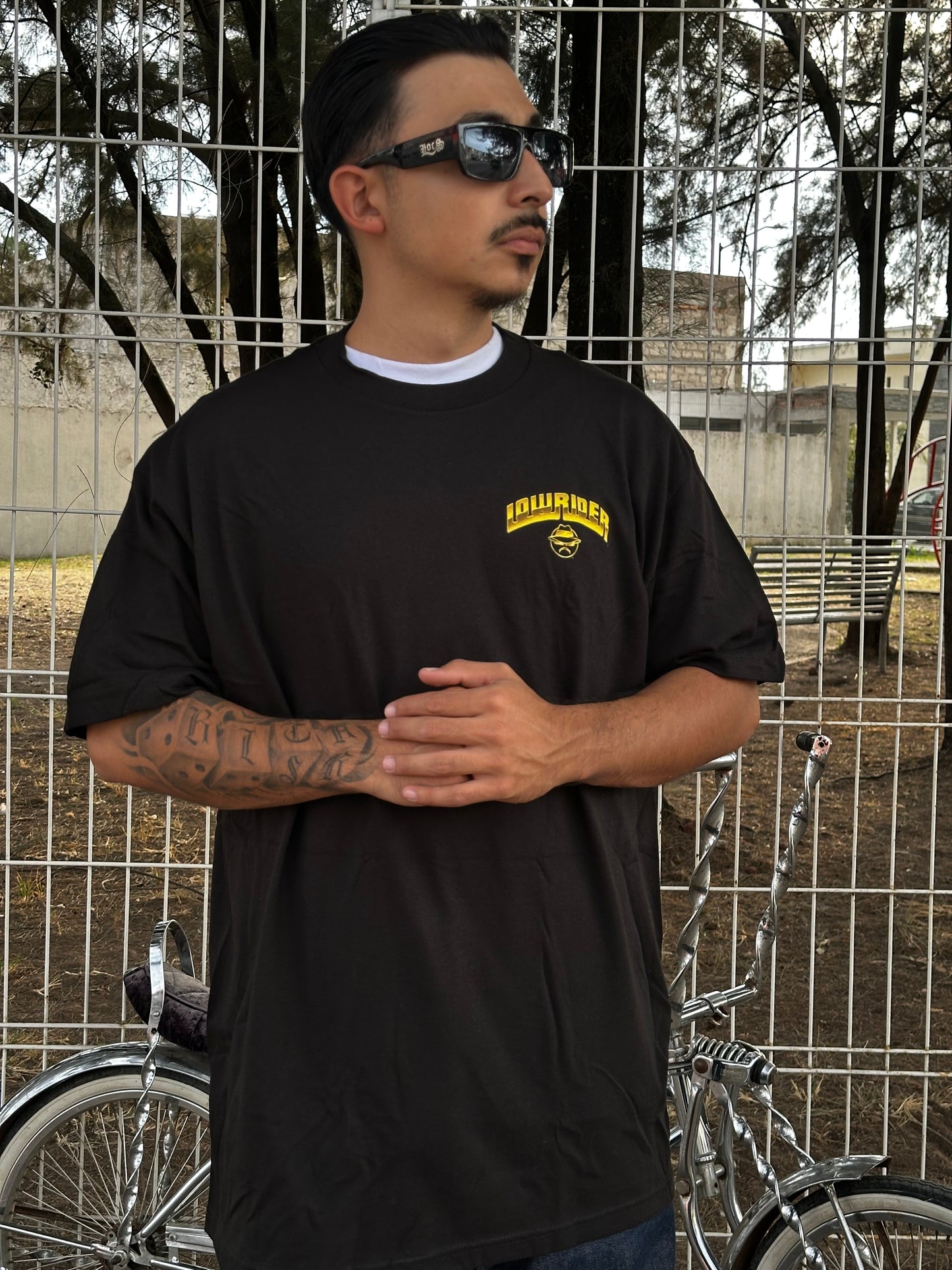 PLAYERA LOWRIDER CUELLO REDONDO “DAYTON”