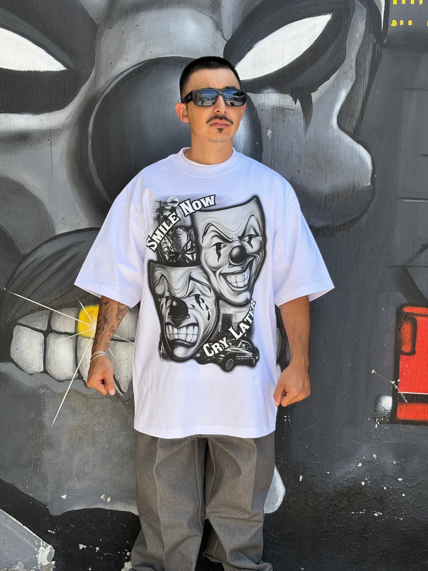 PLAYERA SHAKAWEAR SUPERMAXHEAVY “SMILE NOW”
