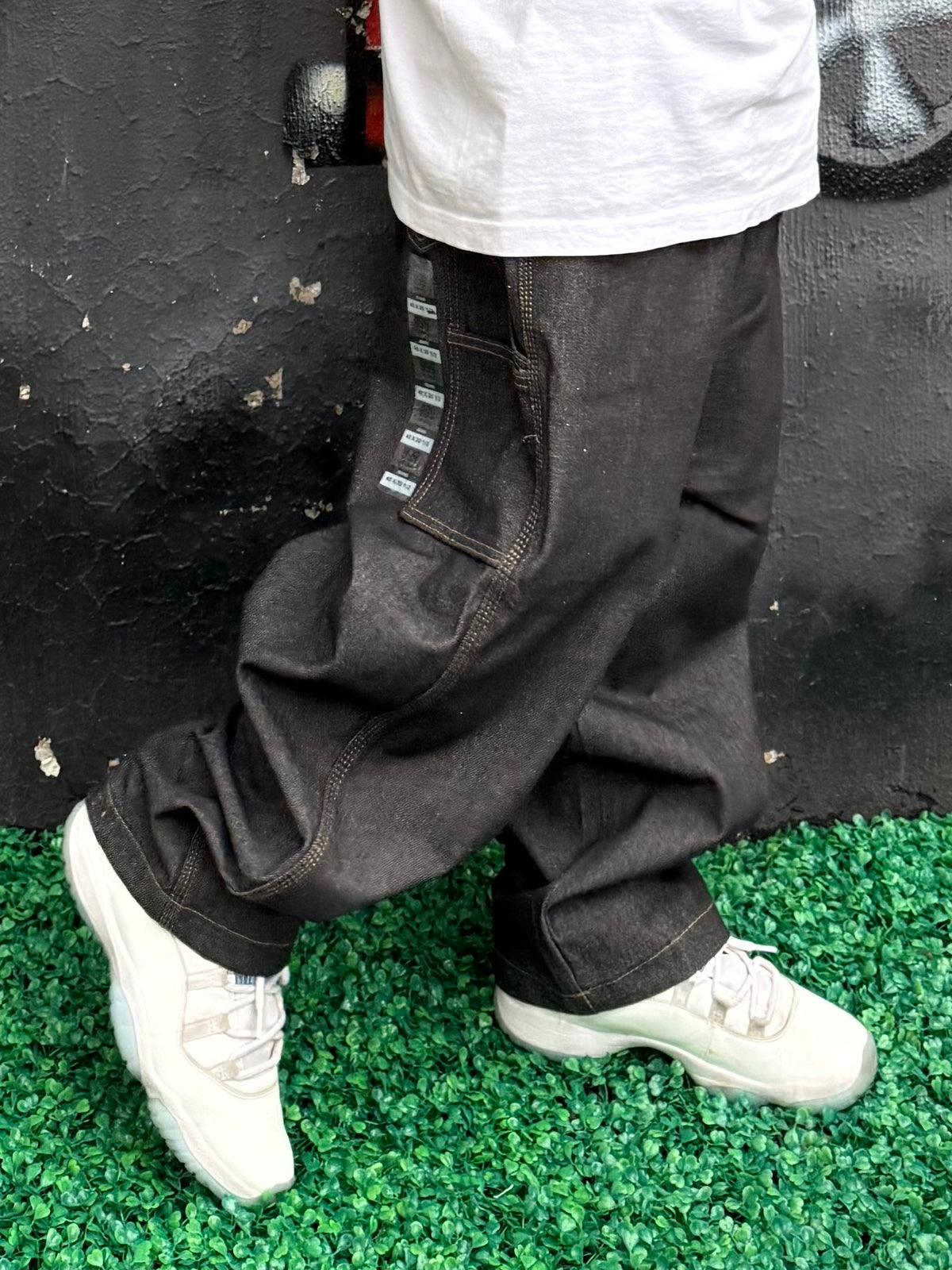PANTALÓN CARPINTERO KNOBETTA 999 | MEZCLILLA RÍGIDA | NEGRO NEVADO
