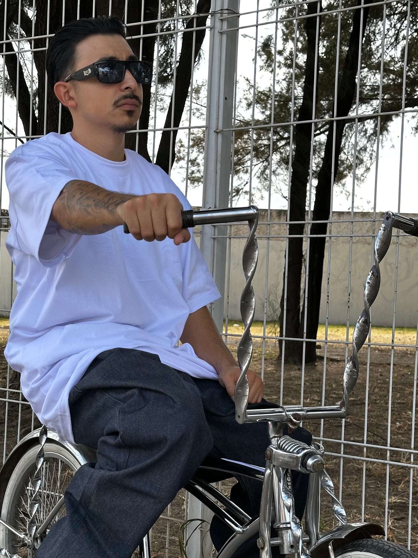 PANTALÓN LOWRIDER “BOULEVARD CLASSIC” ÍNDIGO