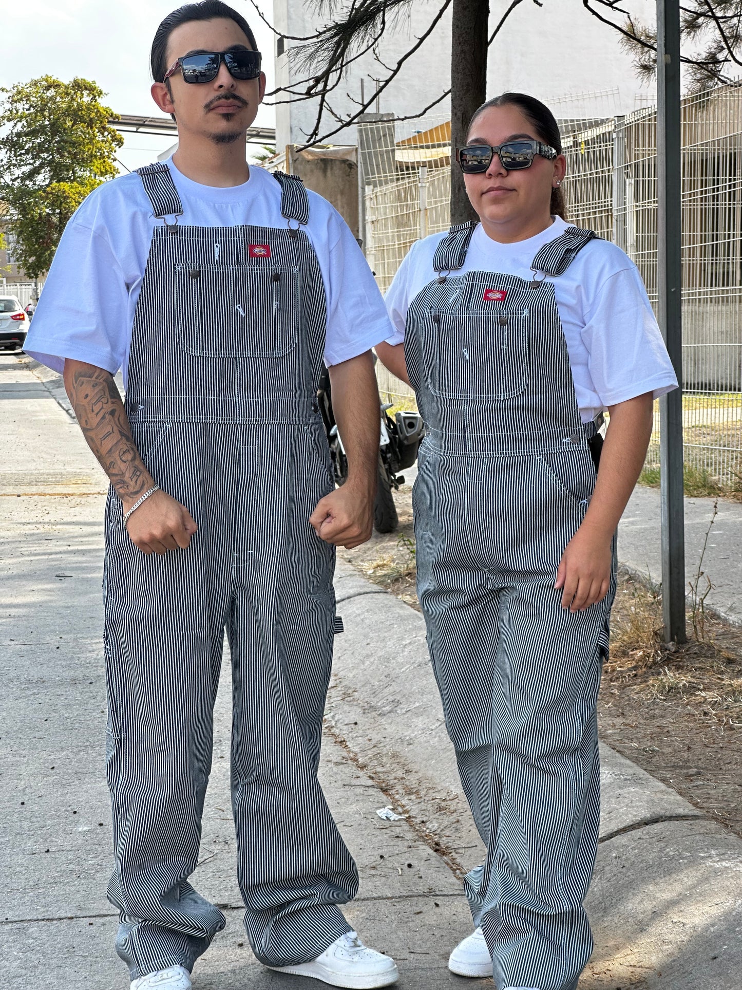 OVEROL PETO SIN MANGAS DICKIES “STRIPES”