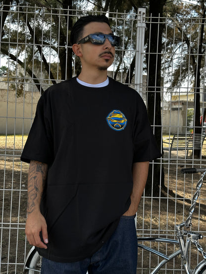 PLAYERA LOWRIDER CUELLO REDONDO “SHOWTIME”