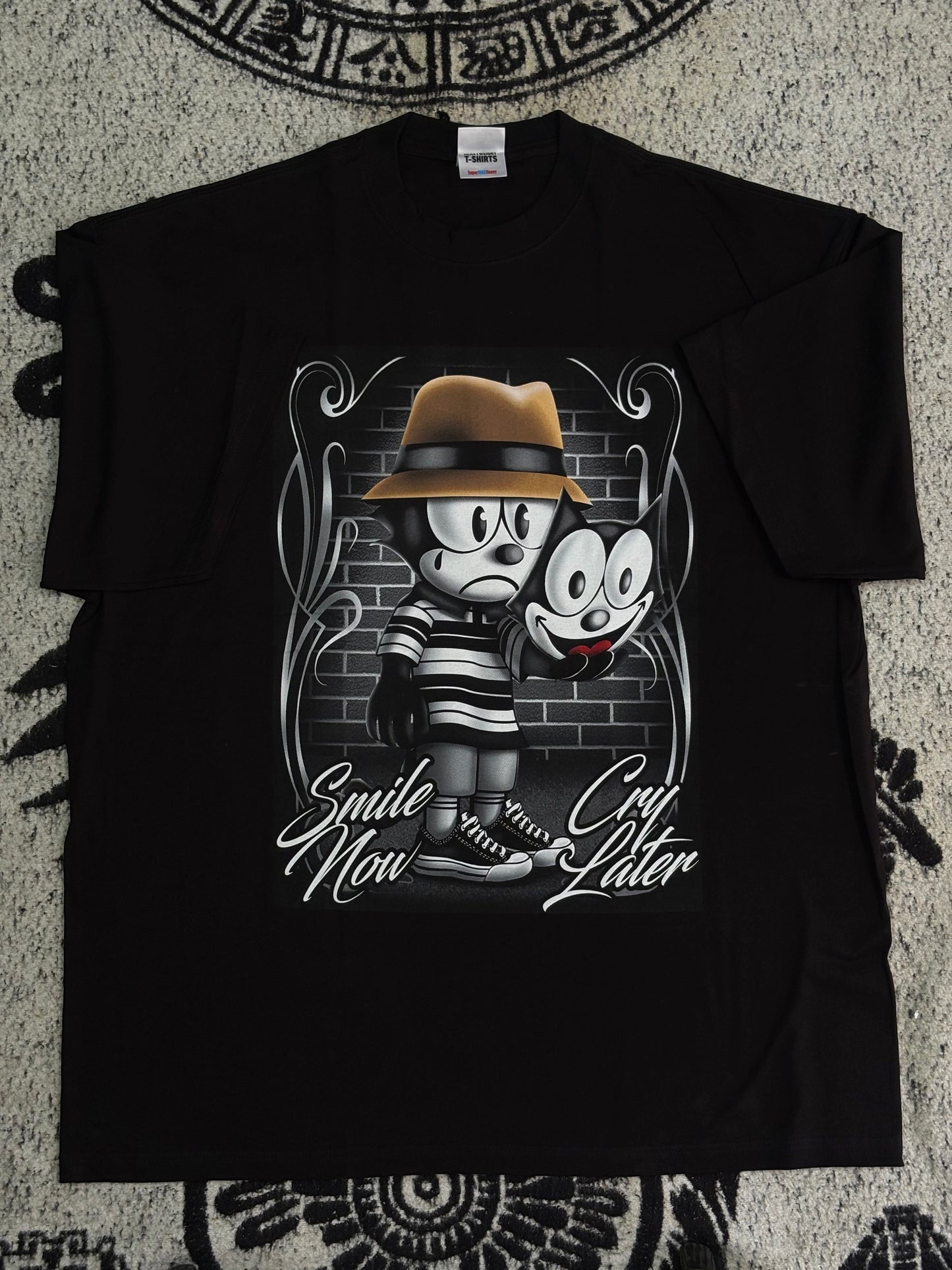 PLAYERA SHAKAWEAR SUPERMAXHEAVY “SMILE CRY NOW LATER”