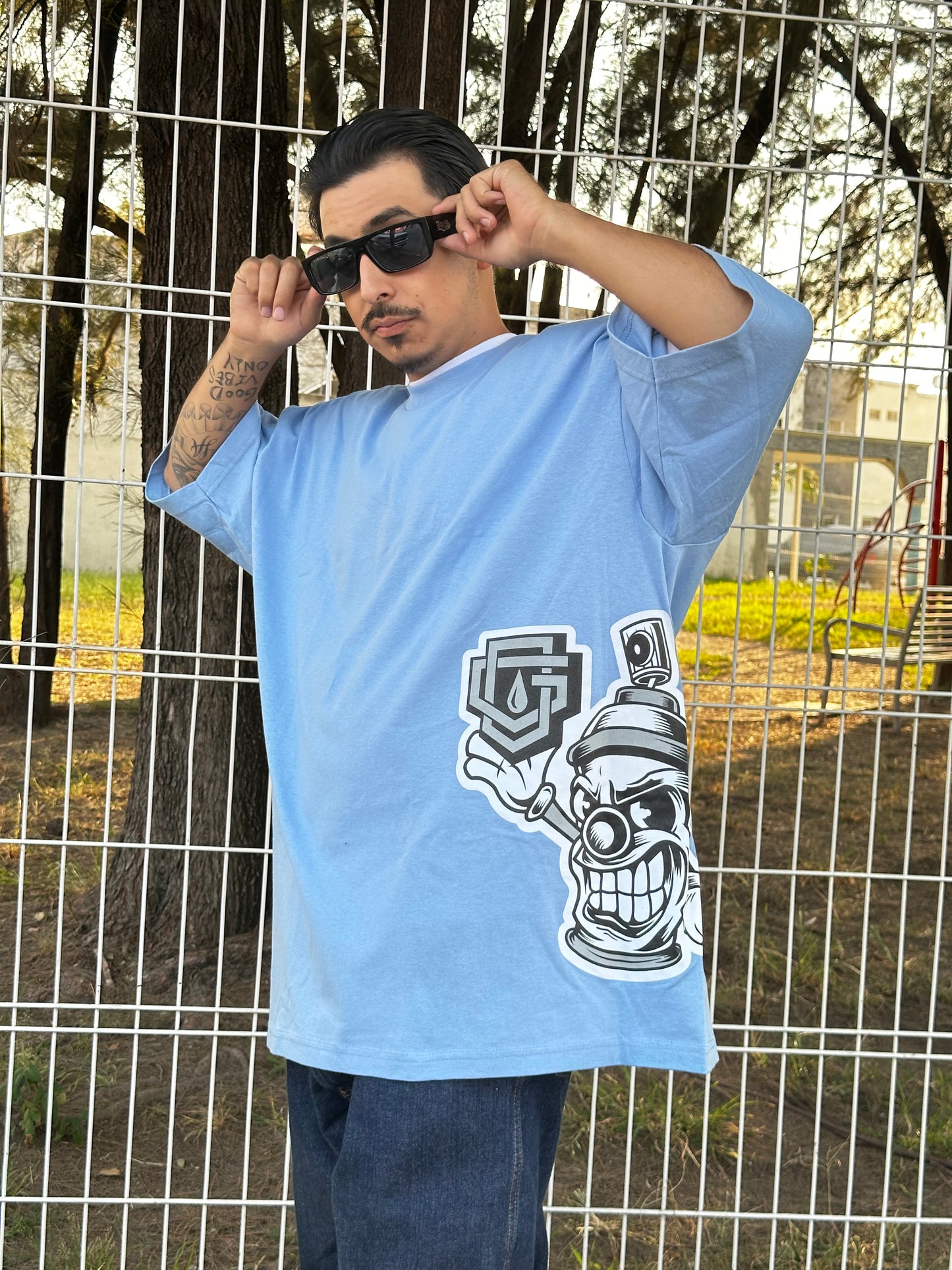 PLAYERA OG FAMILY SÚPER MAX HEAVY “GRAFFITI”