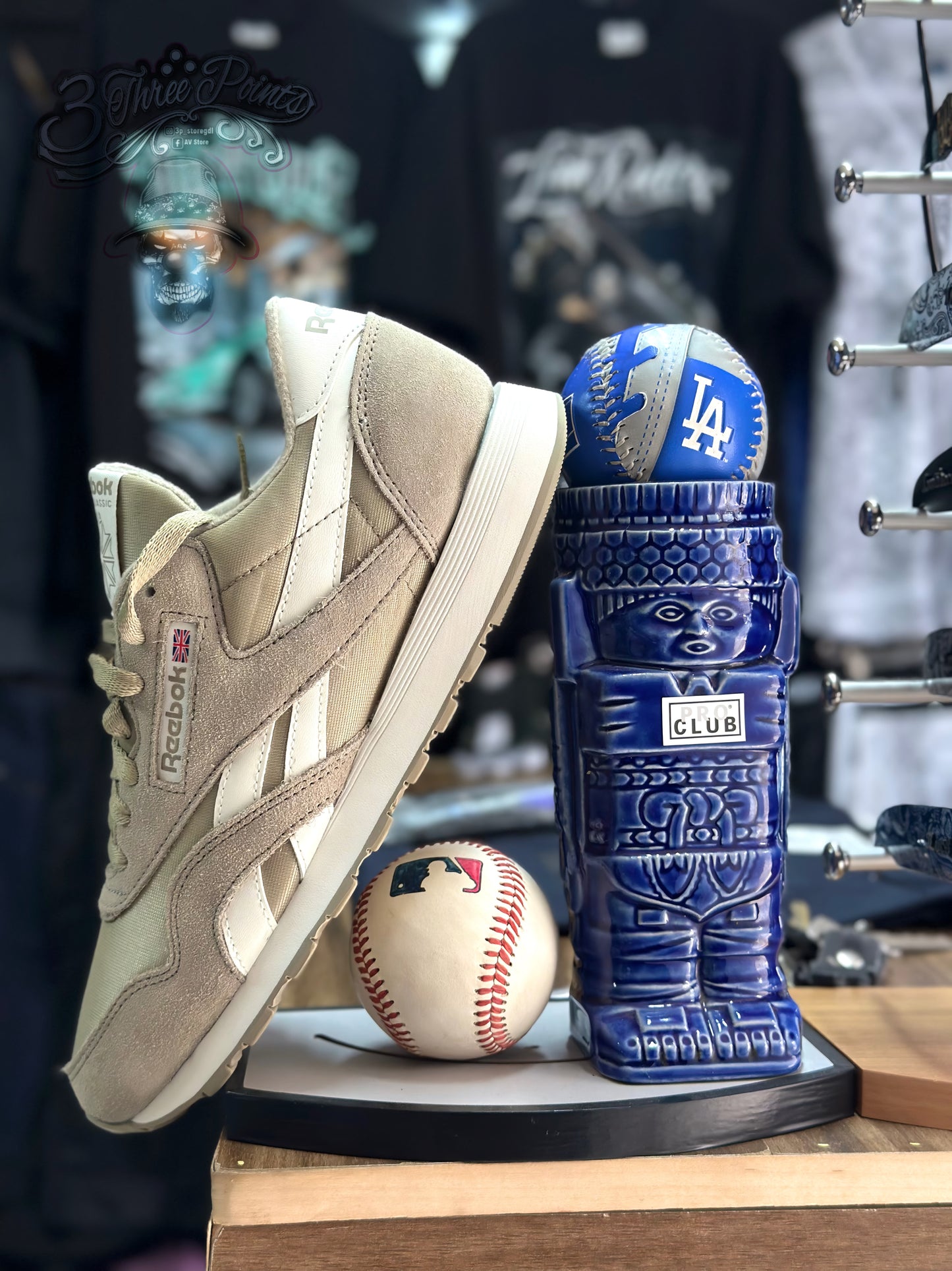 REEBOK CLASSIC NYLON