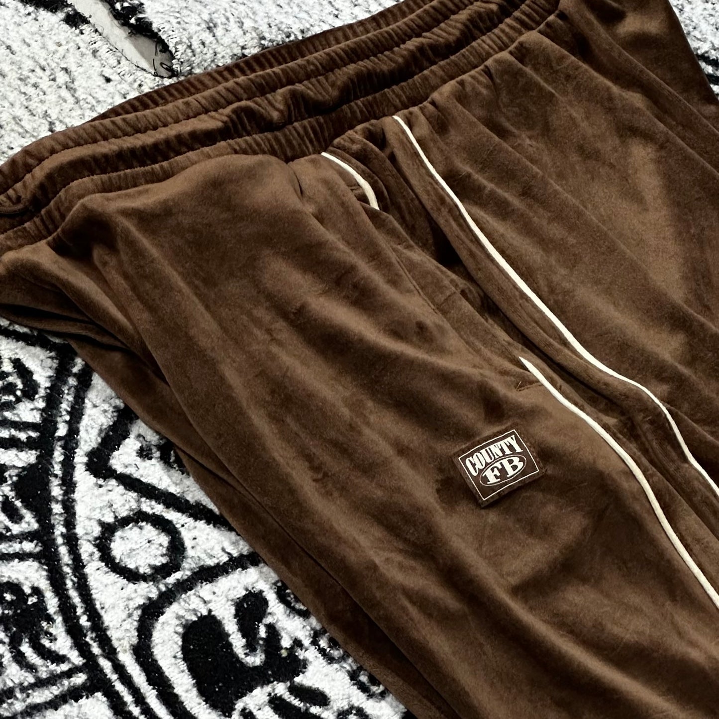FB COUNTY CONJUNTO “VELOUR”